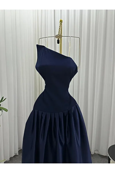 leevan fashion Blue satin one-shoulder evening dress with a puffy skirt