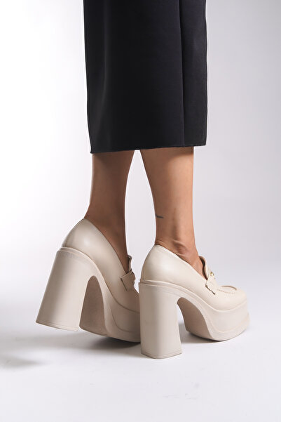 Riccon Жіночі лофери на високих підборах 00122003 Бежеві