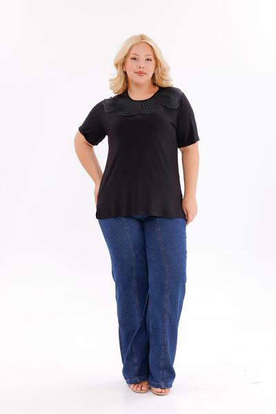 Siyezen Plus Size Blouse with Embossed Collar Detail