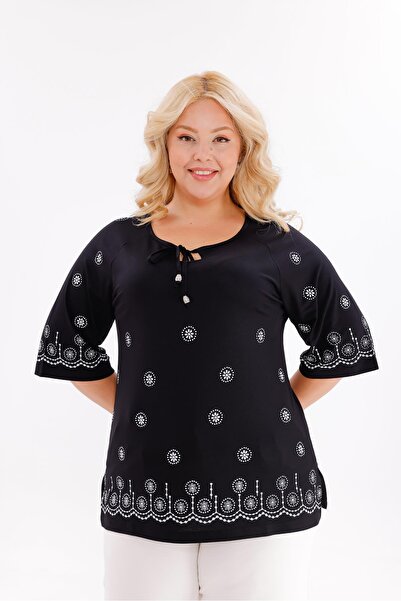 Siyezen Plus Size Printed Lace-Up Detailed Blouse