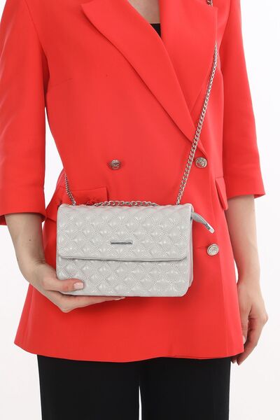 H&D COLLECTİON Quilted Shiny Leather Chain Strap Very Stylish Small Shoulder Bag 717