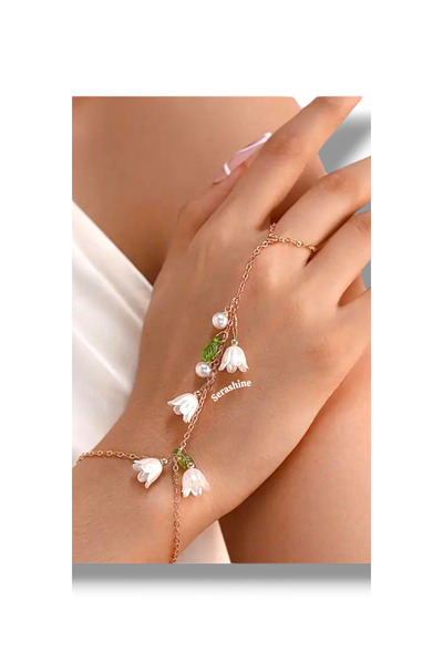 Serashine Shahmeran Design Gift Bracelet with Tulip Charm
