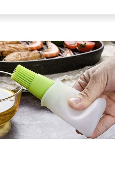 KUT FLY فرشاة زيت السيليكون مع مضخة، مصممة بطرف دائري لسهولة الاستخدام