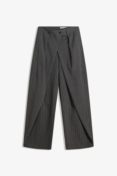 Bershka Çift düğmeli pileli pantolon