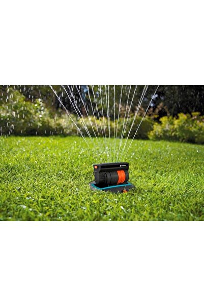 Gardena Aspersor, oscilant, raza de actiune 2-15 m, cu filtru de impuritati integrat, aria de udare regla...