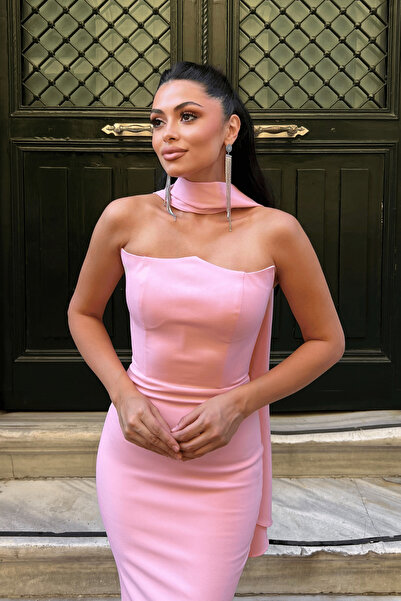 giyimmasalı Atlas Fabric Strapless Evening Dress with Shawl Detail - Pink