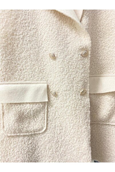 My Destino Curly Buttoned Vest