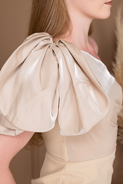 BEYBOS Atlas Kumaş Omuz Organze Detaylı Kalem Elbise - BEJ