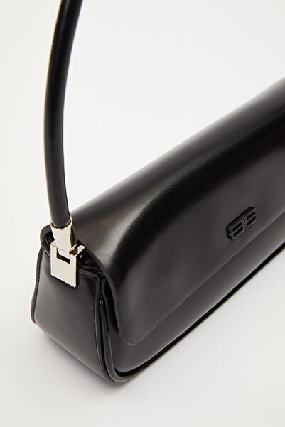 Levidor Black Long Strap Shoulder Bag