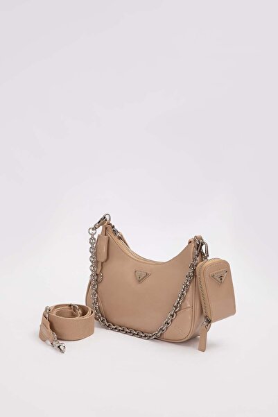 Levidor Mink Chain Detailed Patent Leather Bag 930420