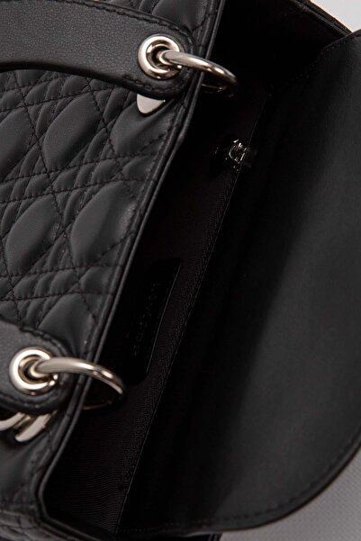 Levidor Siyah Logo Aksesuar Detaylı El Çantası