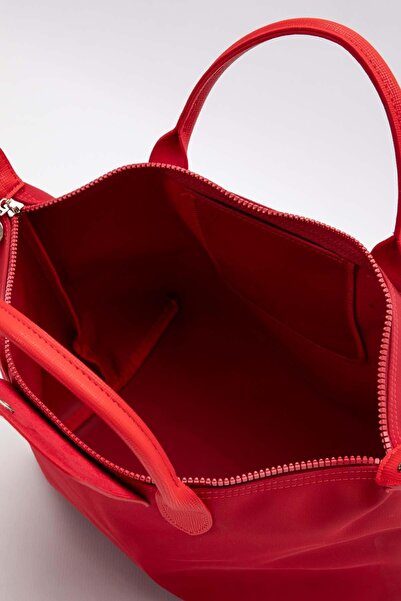 Levidor Kırmızı Deri Kapak Aksesuarlı Omuz Çantası