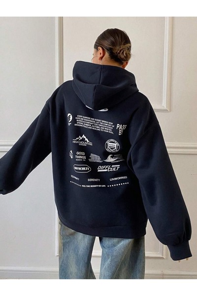 OVER HEAD سويت شيرت بقلنسوة مطبوع عليه سيرينتي باللون الأزرق الداكن للنساء