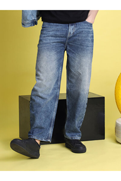 Bene Kleed By Styli بنطلون جينز رجالي فضفاض باهت اللون