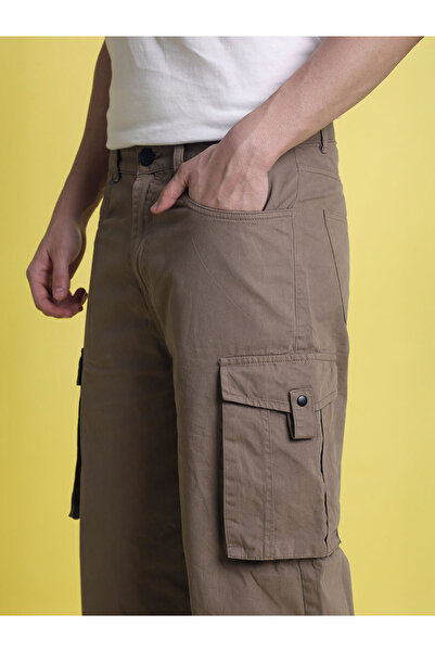 Bene Kleed By Styli Men Brown Baggy Fit Solid Cargo Trousers