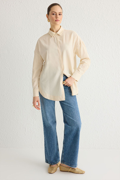 Trendyol Modest Beigefarbenes, mit Knöpfen verziertes, gewebtes Baumwollhemd TCTSS24TG00054