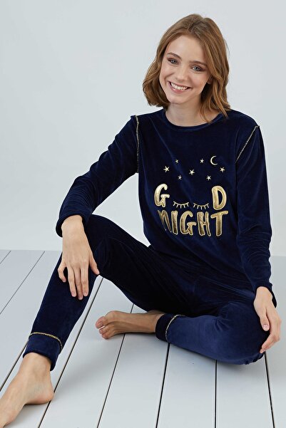 Sevim Lacivert 13268 Kadın Nakışlı Kadife Pijama Takım