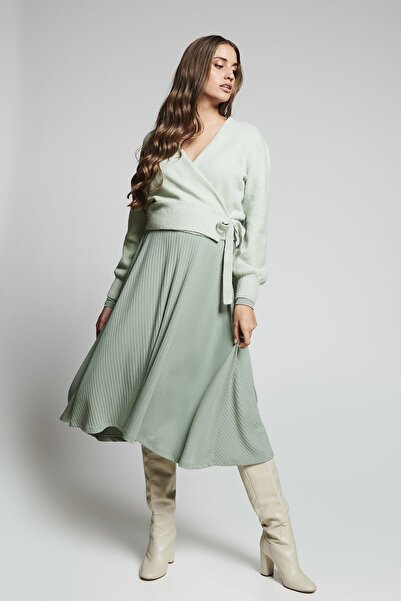 LYN MAMA Lane Double Breasted Collar Long Sleeve Mint Maternity Dress