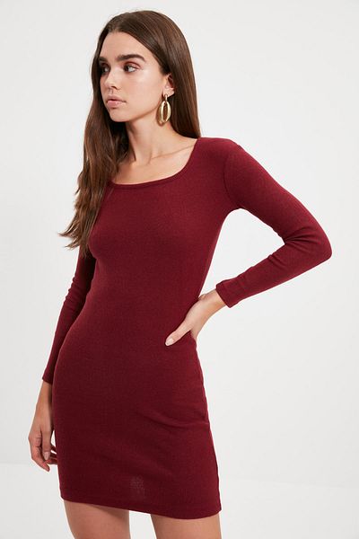 Trendyol Collection Rochie creion tricotată elastică, mini cu nervuri, cu fantă, ajustată pe corp TWOAW21EL2241