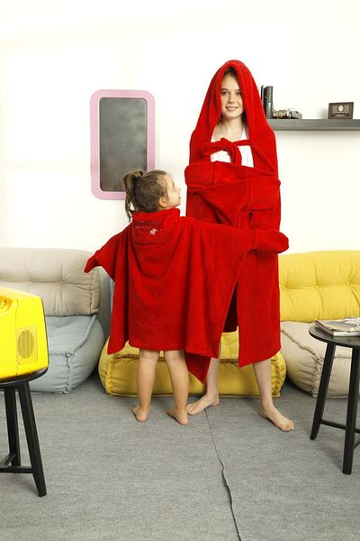 Siyah İnci Embroidered Hooded Wellsoft Blanket