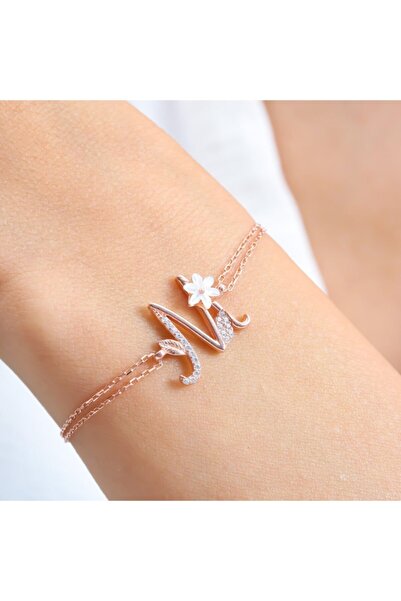 Mia Vento Işıltılı Manolya Çiçeği M Harfi Rose  Gümüş Harfli Bileklik