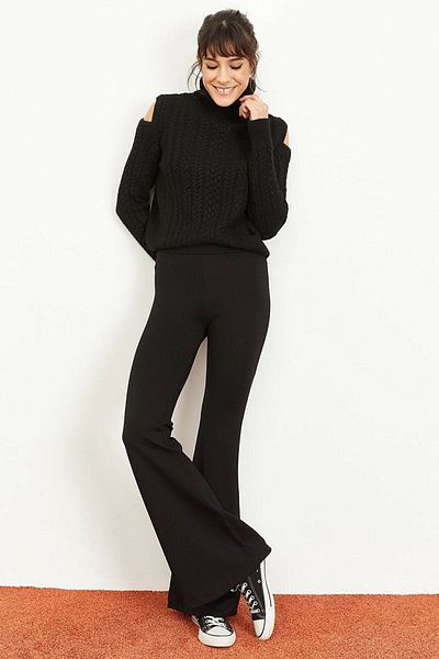 Bianco Lucci Schwarze Damen-Strumpfhose mit ausgestelltem Bein und gerafftem Stahlmuster 1008W1014