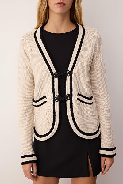 Trendyol Collection Stone Embroidery Button Detailed Knitwear Cardigan Twoaw26Hi00145