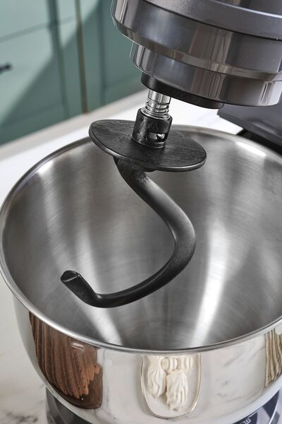 Karaca amur oğurma, rpma, rıştırma, Mikser 1500W Güç 5 Litre Geniş hazneli 6 ...