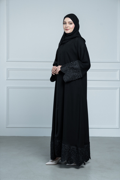 LAVİNİA Lavinia women's abaya, embroidered with knights fabric, regular cut
