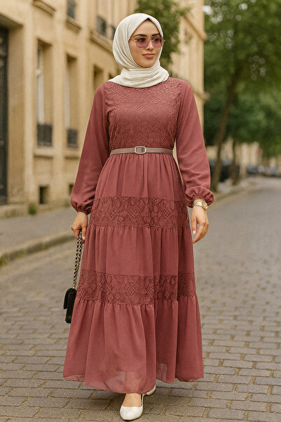 racel fashion ZÜMRÜT ŞİFON GÜPÜR DETAYLI BELİ LASTİKLİ FULL ASTARLI KEMER AKSESUAR DETAYLI KADIN ELBİSE