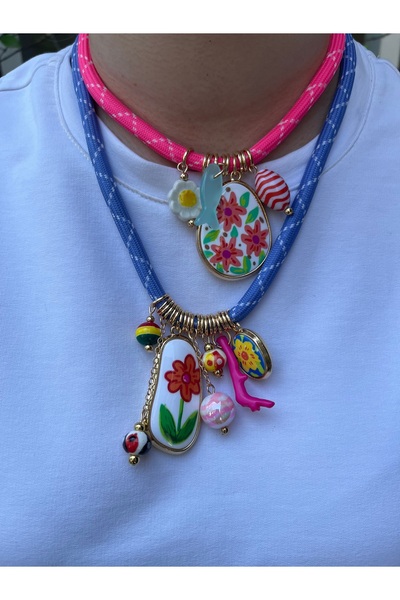 MODA 2’li Charm Kolye – Yumurta ve Çiçek Detaylı Renkli Kalın Uçlu Takı