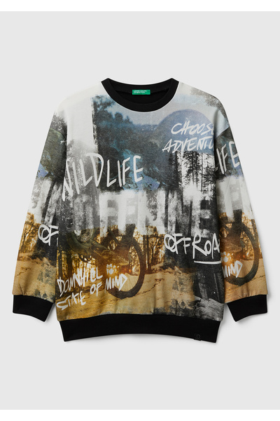 United Colors of Benetton Boy's Multicolor Oversized Sweatshirt with Printed Front and Sleeves and Crew Neck