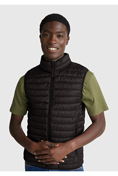United Colors of Benetton Men's Black Polyester Padded Regular Fit Vest