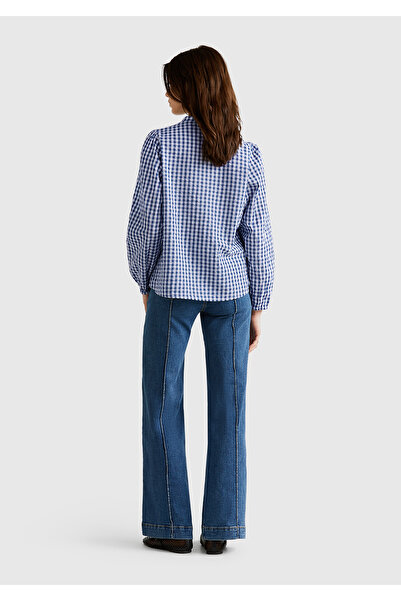 United Colors of Benetton Γυναικεία μπλε μπλούζα από 100% βαμβάκι Gingham Relax Fit Mandarin με λαιμόκοψη σε σχήμα V