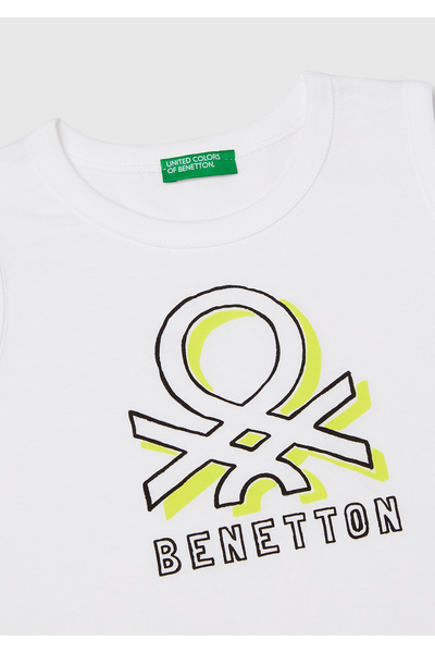 United Colors of Benetton Tricou alb pentru băiat cu logo Benetton imprimat în relief