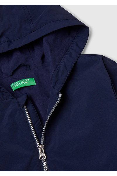 United Colors of Benetton Αδιάβροχο με κουκούλα με λεπτομέρεια με λογότυπο για αγόρια