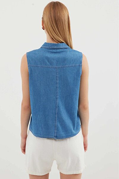 hazelin Denim Women's Shirt - Sleeveless withMetalButtons and Pocket Accessories Hzl24s-bd 1202571