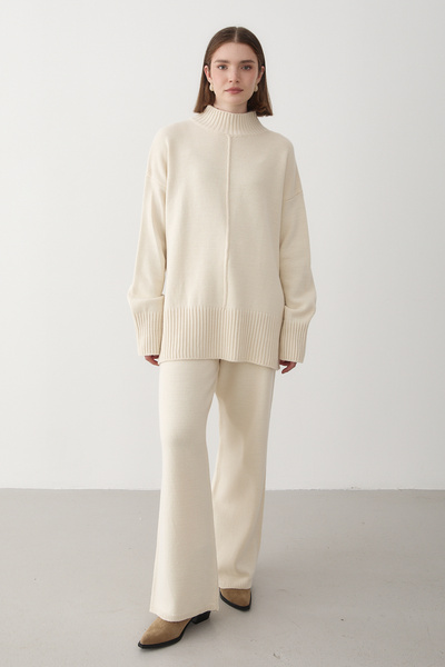 JASTE Women's Beige Oversize Turtleneck Knitwear Sweater & Elastic Waist Pants Set