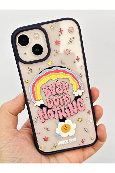 Vip Case Apple iPhone 13-14 Uyumlu Kılıf Busy Desenli Magsafe Özellikli Sararmaz Darbe Emici Rema Kapak 277
