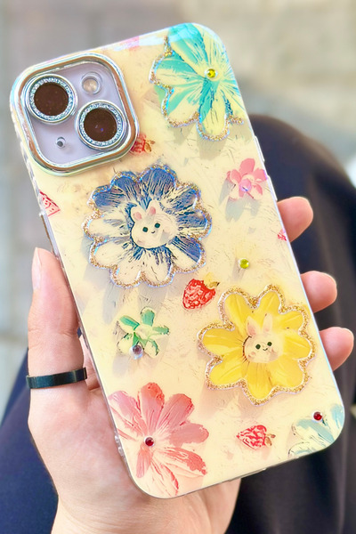 Vip Case iPhone 13  Uyumlu Çiçek Desenli Kendinden Lens Korumalı  Parlak Şık Hologramlı Paint Kılıf