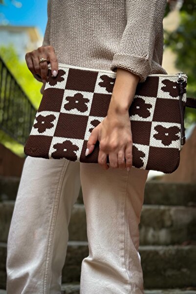 CHUBA Knitwear Laptop & MacBook & Tablet Case with Flower Pattern Accessories 13"-14" Inch Compatible Coffee-Vanilla