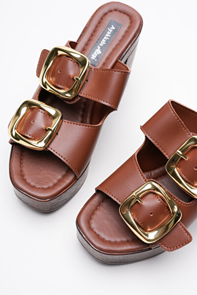 Ayakkabı Ateşi Дамски пантофки с гъбична подметка, две каишки и каишка с катарама, от таба кожа