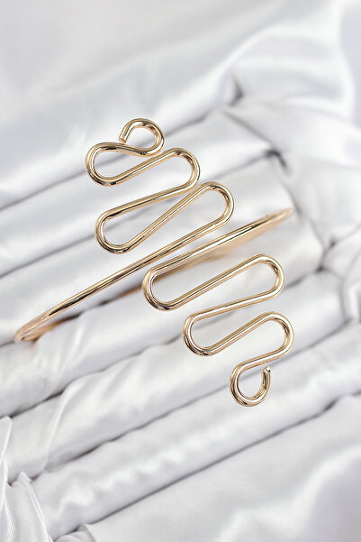 STİLLOVE سوار بازو نسائي من النحاس الملتوي باللون الذهبي