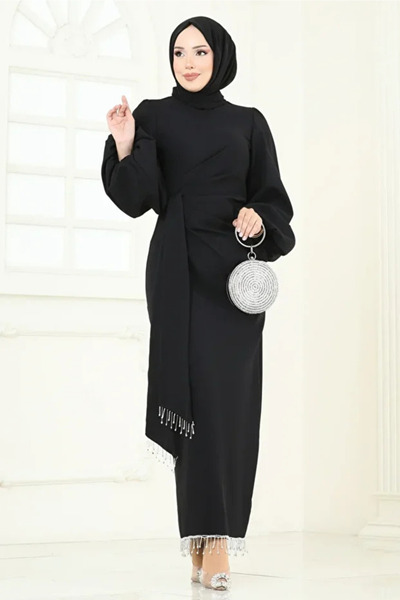 Tesettür Diyarı Rochie de seară din crep cu aplicații de safir și pietre