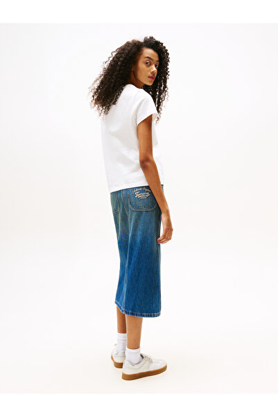 Tommy Hilfiger تي شيرت تومي هيلفيغر للأولاد من تومي هيلفيغر، لون بيج فاتح، بطبعة علم التنوب الزهري