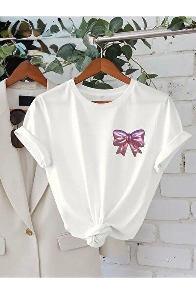 Deocept تي شيرت برقبة دائرية كبيرة الحجم مطبوع عليه شريط معدني