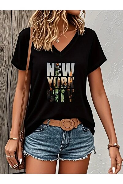 mercoledi تي شيرت نسائي مطبوع عليه مدينة نيويورك برقبة على شكل حرف V