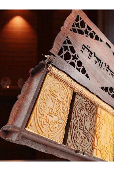 SHEFAA NATURAL SOAP Luxury Soap Set with Bay Oil, Musk, Amber, Oud and Incense Fragrance