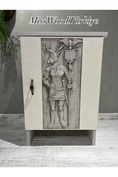 Store Lejyoner Geyik– Ahşap Oyması Mitolojik Tasarım