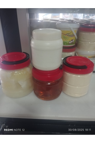 Demirak Kahvaltı paketi. 1 kg Tulum peyniri. 1.500kg salamura peyniri. 1 kg bal ve yağ